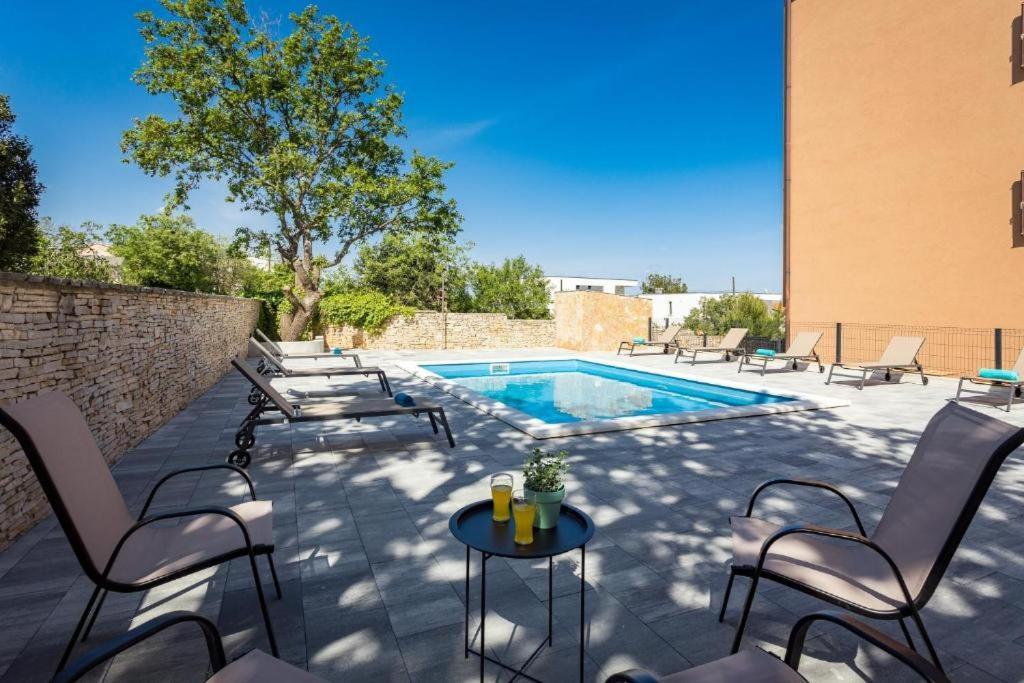Cesare Apartment, With Swimming Pool And Sea View Liznjan Exterior photo