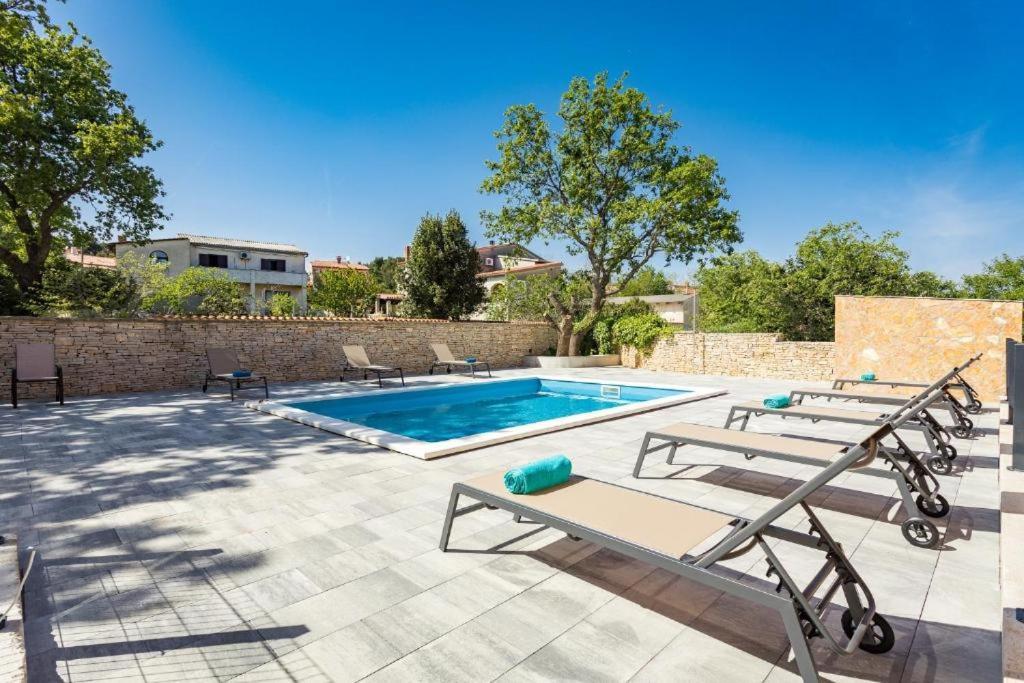 Cesare Apartment, With Swimming Pool And Sea View Liznjan Exterior photo